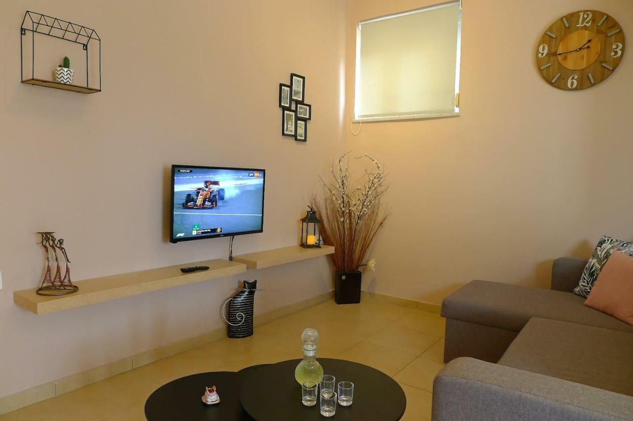 Maria & Manos Guest House, Agios Onoufrios Beach Exterior foto